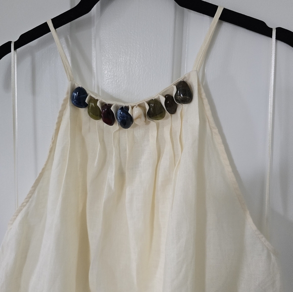 Like New. Linen Top with Gem Collar Detail - Picture 4 of 7
